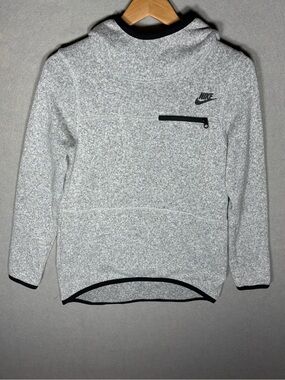 Nike Men's Heather Gray Crewneck Pullover with Zip Chest Pocket